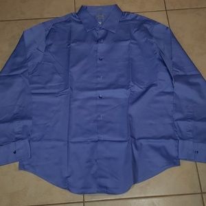 Van Heusen men's button up sz 17.5 new condition